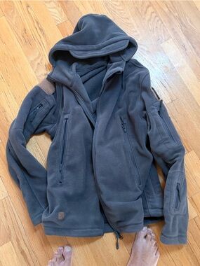 Men's Military-Style Hooded Fleece Jacket in Dark Gray